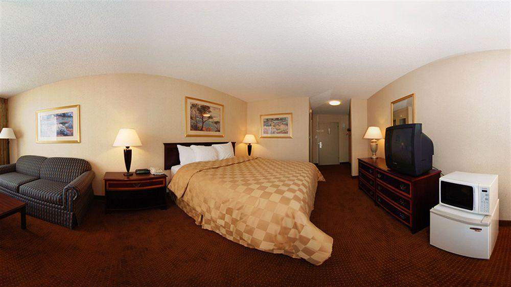 Clarion Inn And Events Center Pueblo North Eksteriør billede
