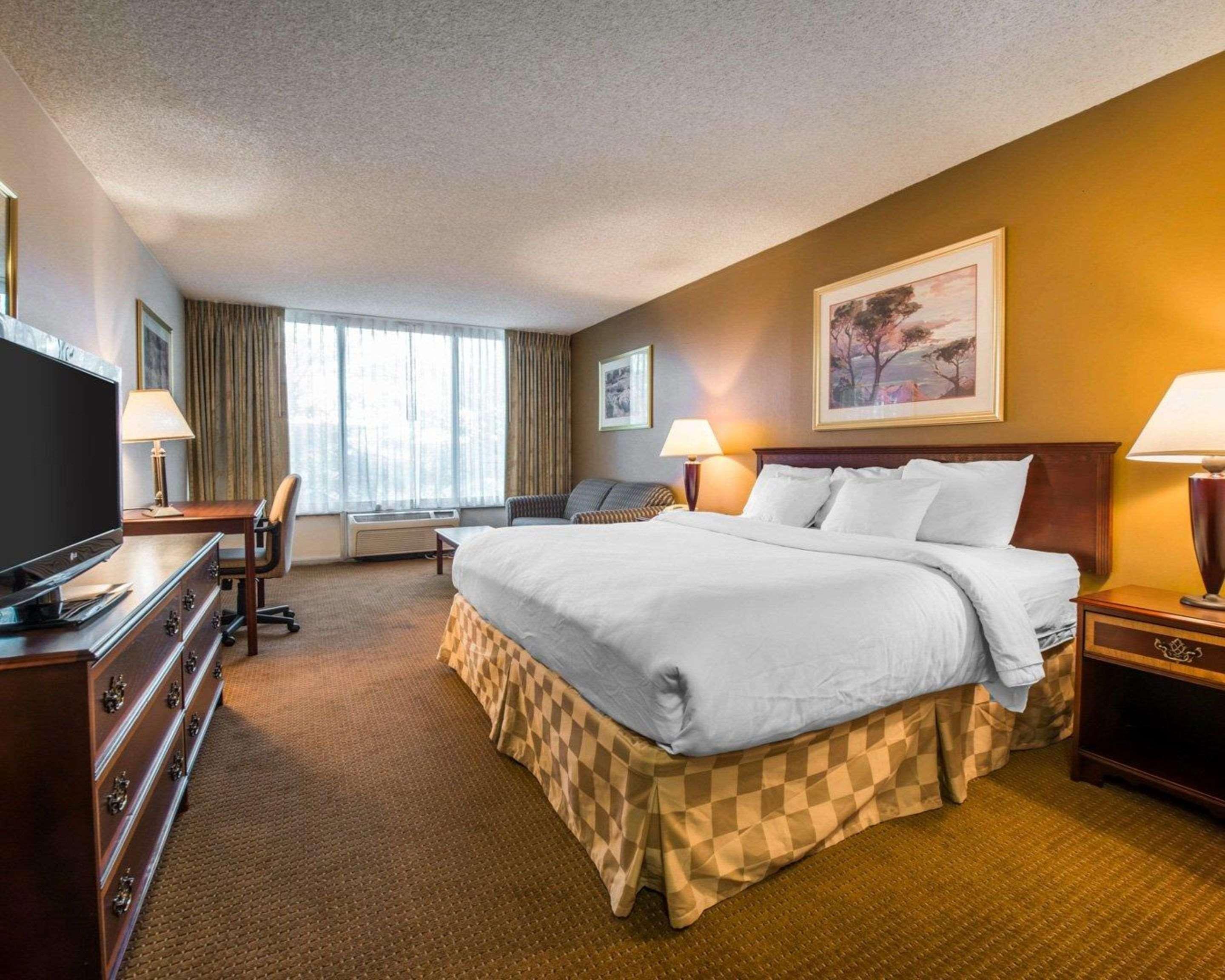 Clarion Inn And Events Center Pueblo North Eksteriør billede