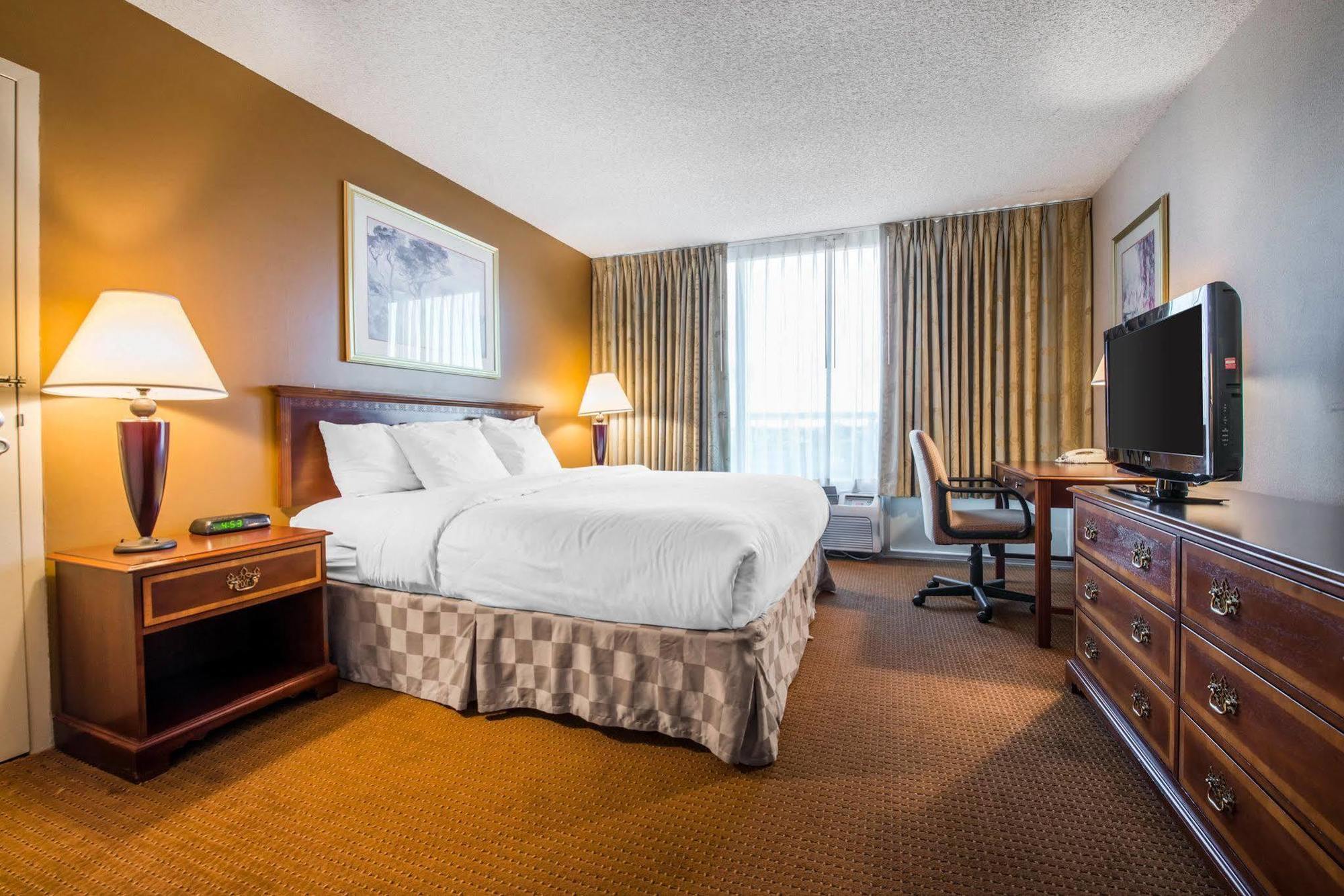 Clarion Inn And Events Center Pueblo North Eksteriør billede