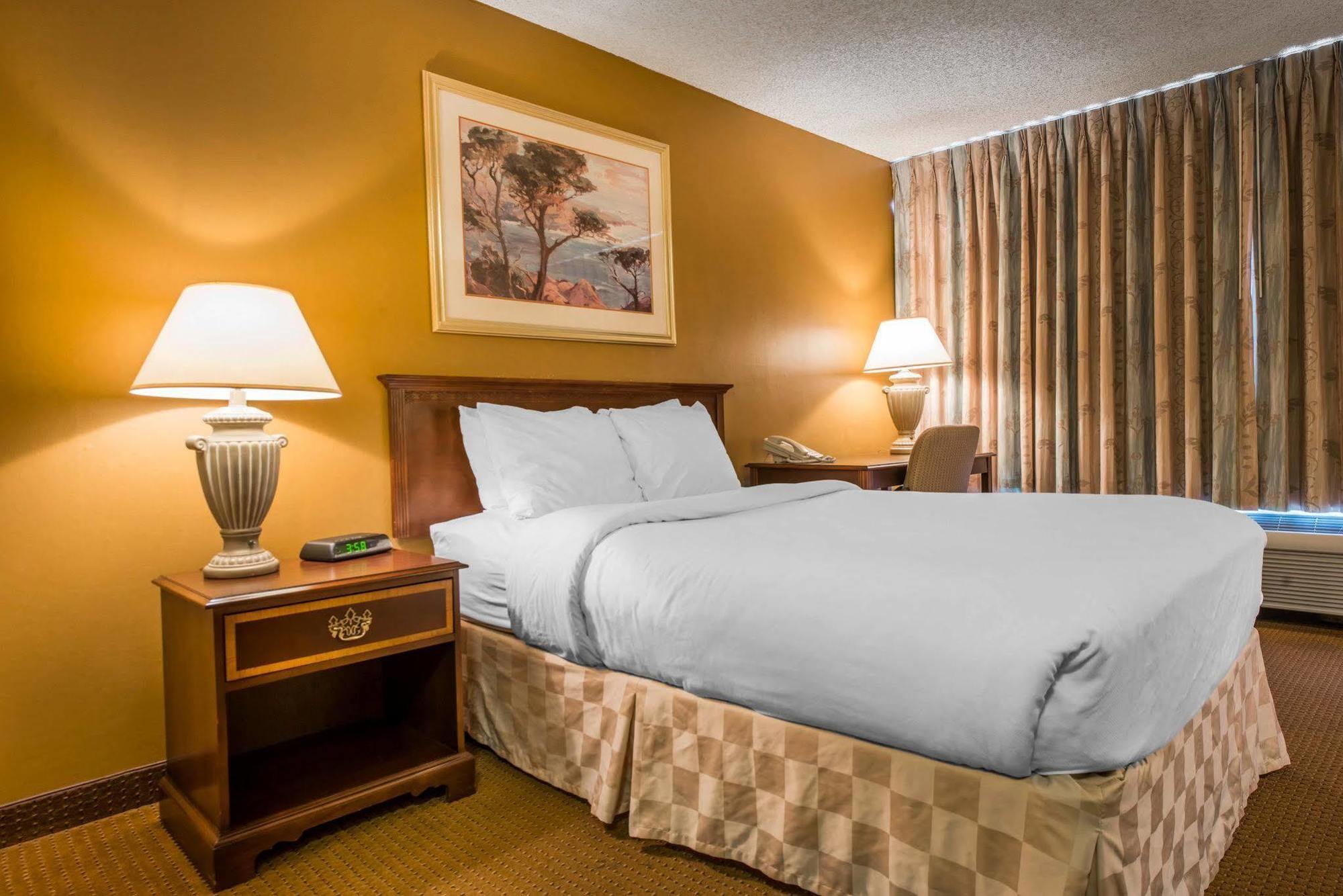 Clarion Inn And Events Center Pueblo North Eksteriør billede