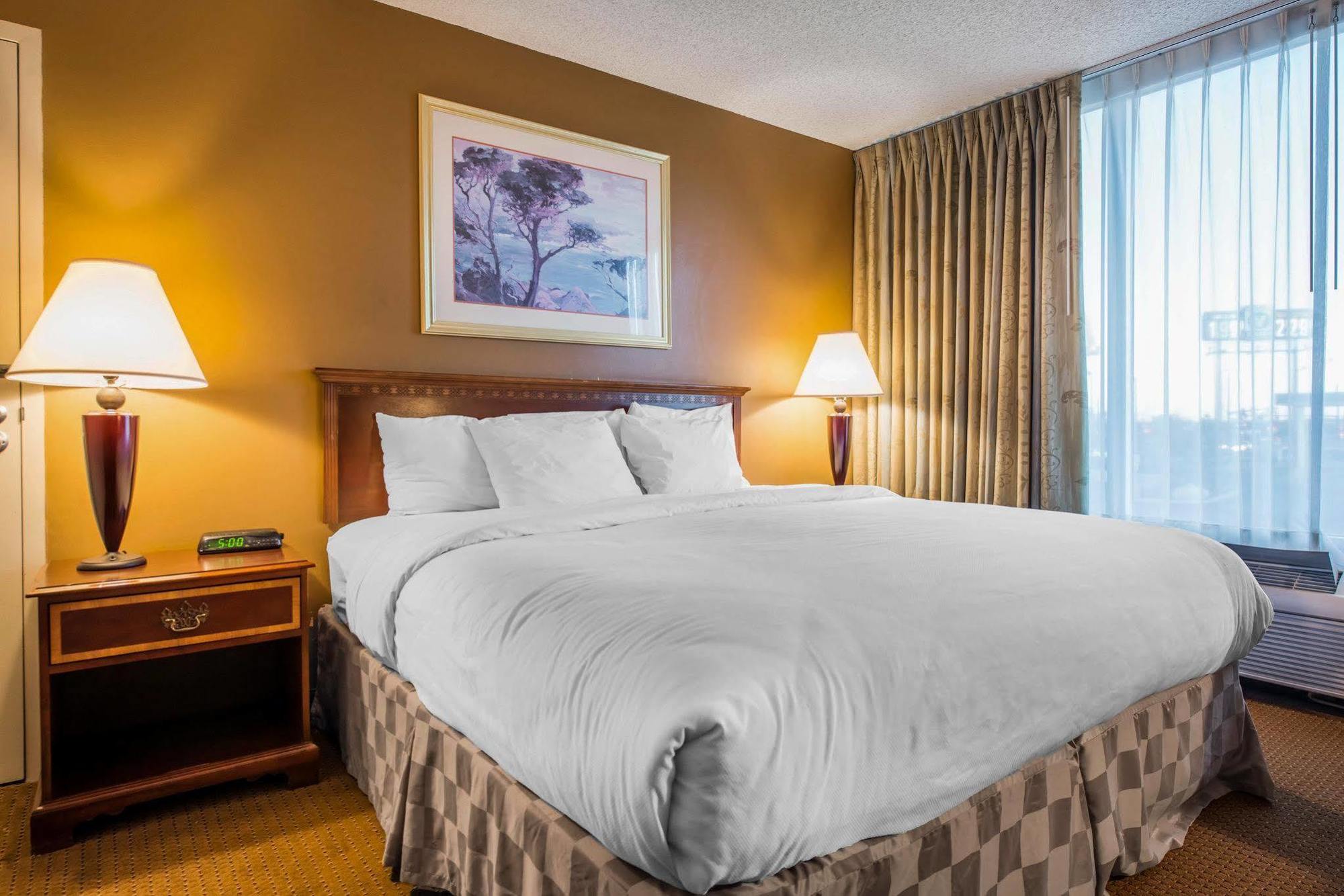 Clarion Inn And Events Center Pueblo North Eksteriør billede